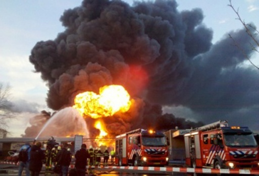 Brand bij Chemie-Pack in Moerdijk